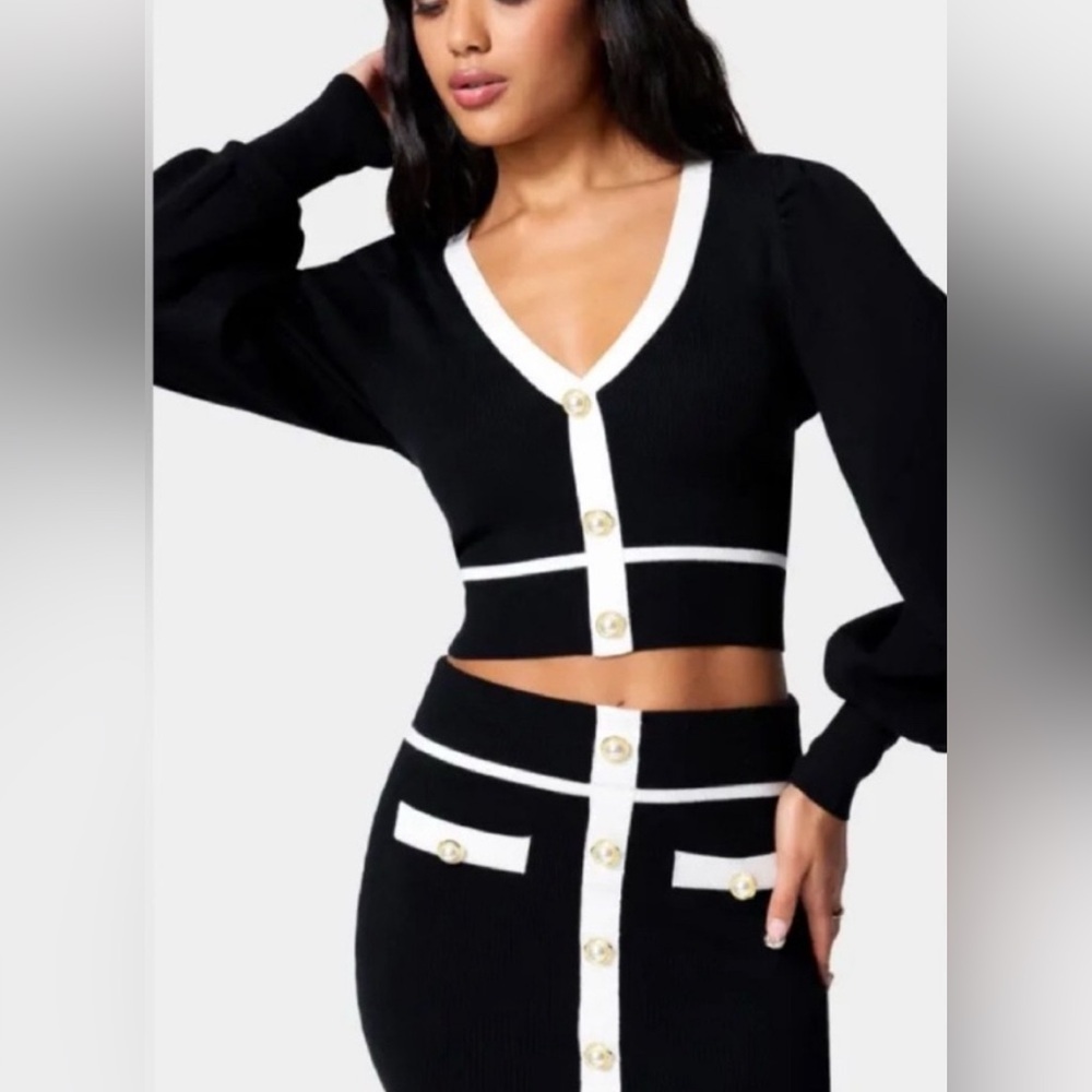 Bebe Black and White Knit Button‎ Set